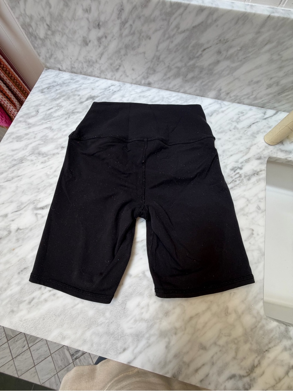 ALO Yoga Black High-Rise Bike Shorts - Picture 2 of 2